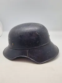 Original tysk Luftschütz hjelm - senere decal???