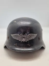 Original tysk Luftschütz hjelm - senere decal???