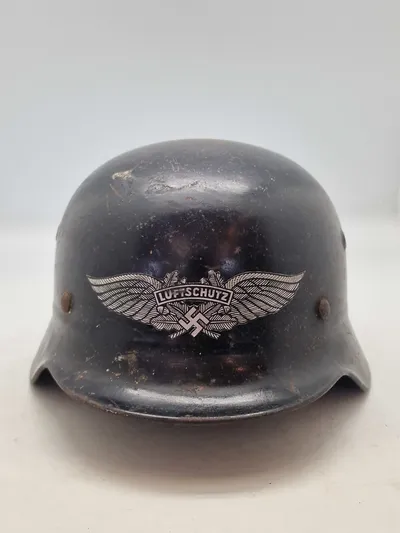Original tysk Luftschütz hjelm - senere decal???