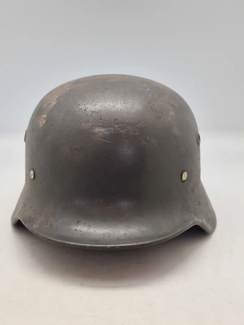 Original tysk M/40 hjelm brugt af brandvæsnet efter ww2