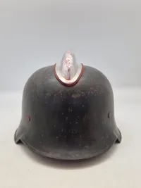 Original tysk ww2 hjelm - senere anvendt som brandhjelm