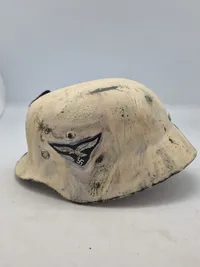 Original tysk ww2 hjelm - ødelagt på fronten