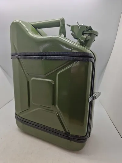 Jerrycan lavet som barskab
