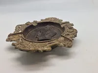 Veludført originalt askebæger med motiv af Bismarck fra tiden omkring 1870