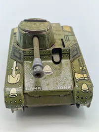 Legetøjs tank