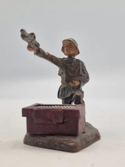 Original tysk linoliumsfigur