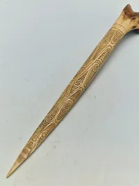 Original Cassowary bone dagger fra Papua New Guinea