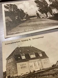 Samling fotos/postkort fra Sindsygehospitalet i Nykøbing Sjælland