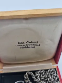 Originalt Omega lommeur med æske
