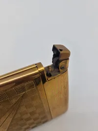 Cigaretetui med lighter