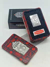 Jubilæums Zippo lighter med æske