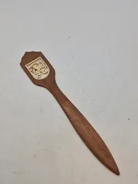 Brevåbner med det Finske våbenskjold fra Frivillig