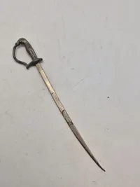 Original dansk miniature sabel - lavet og givet til dem der arbejdede med fremstillingen af sabler
