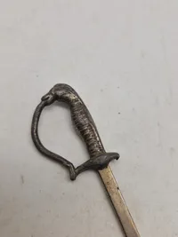 Original dansk miniature sabel - lavet og givet til dem der arbejdede med fremstillingen af sabler