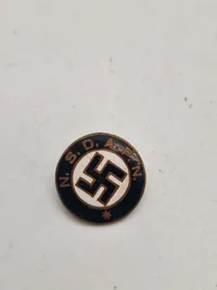 Ekstremt sjælden original NSDAP-N nål (parti Nordslesvig)