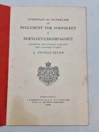 Original folder - Reglement for fodfolket -Rekylgevær kompagniet - 1945