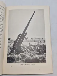 Originalt Dansk  Nazistisk propaganda:  Den tyske overkomando meddeler - sandhed og usandhed om 18 dages lynkrig i Polen