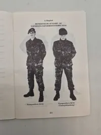 Samling diverse militære papirer mm.
