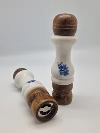 Salt & pepperkværn - træ og porcelæn