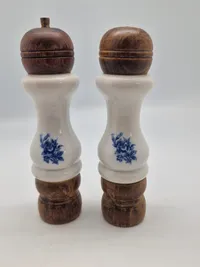 Salt & pepperkværn - træ og porcelæn