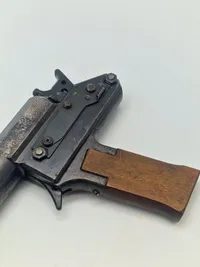 Original Accles & Shelvoke "CASH" Captive Bolt Pistol - bruger løse kaliber 22 patroner som skyder en bolt frem - bliver også kaldt “Cattle killer”