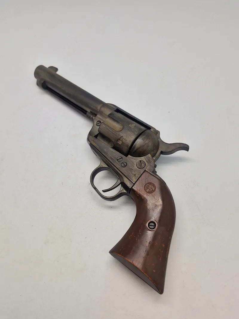 Ældre replica af amerikansk Colt revolver