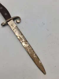 Original ww1 papirkniv med teksten “Ypres”