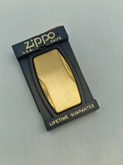 Zippo kniv