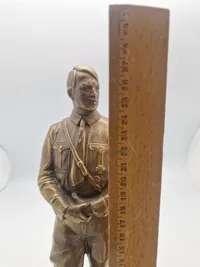 Adolf Hitler figur - Efterkrigs