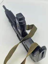 Replika Uzi af metal og plast