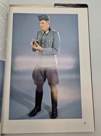 Bog om tyske uniformer