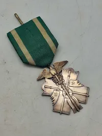 Original WW2 Japanese soldier Order Of Golden Kite 7th Class Medal with Box