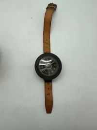 Original Luftwaffe armkompas WW2, Faldskærmsjæger mm. lang rem til flyverdragt