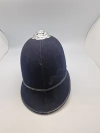 Original Engelsk bobby hjelm fra Metropolitan police ( London )