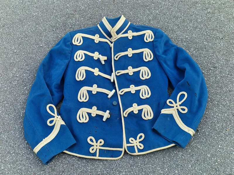 Original Dansk Gardehusar uniform med god alder