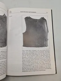 Samling bøger - Våbenhistorisk selskab