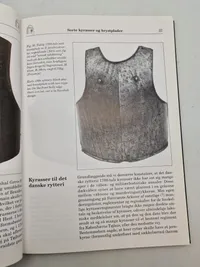 Samling bøger - Våbenhistorisk selskab