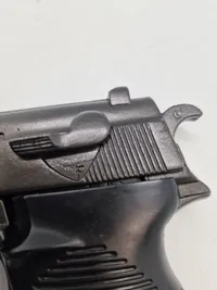 Veludført Denix Walther P38 med æske