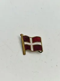 Samling diverse pins mm.
