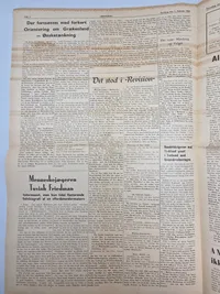 To originale eks af bladet Revision som var kendt for at støtte Frikorps Danmark soldater mm