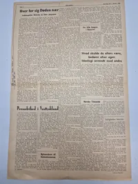 To originale eks af bladet Revision som var kendt for at støtte Frikorps Danmark soldater mm