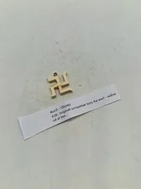 Originalt sympatisør kors fra ww2 skåret ud i ben