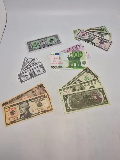 Samling originale sedler til træning i værdi håndtering  i kinesiske banker