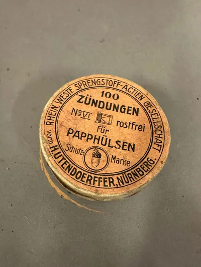Original æske til fænghætter, jagt