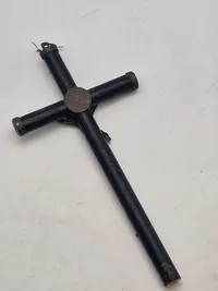 Originalt tysk kors fra perioden omkring ww2 - med mini Totenkopf i bunden