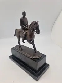 Kong Christian X til hest