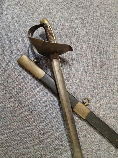 Original dansk Artilleri  officerssabel model 1843 - sabel stemplet Frederiksværk - med lædderskede