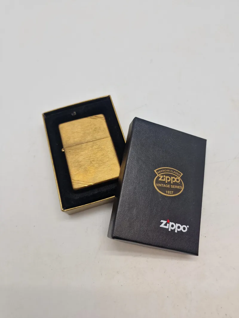 Original Zippo lighter med æske