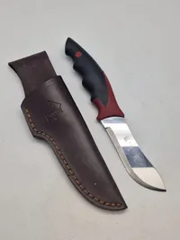 Brusletto kniv med puma skede