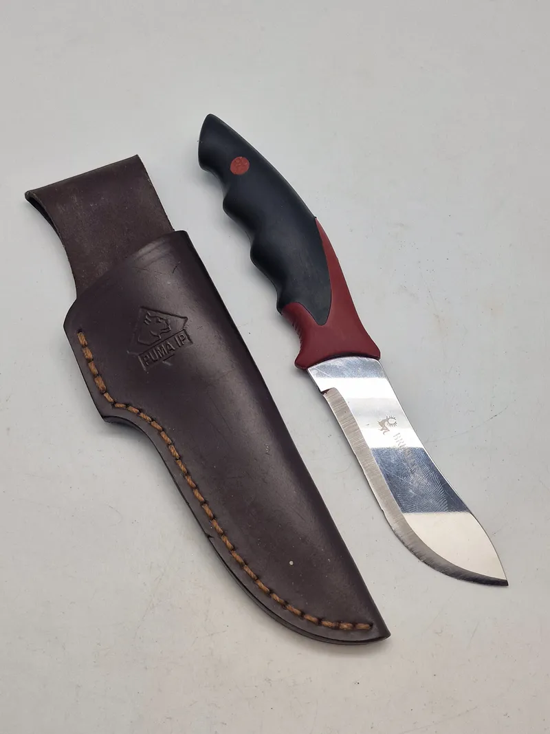 Brusletto kniv med puma skede